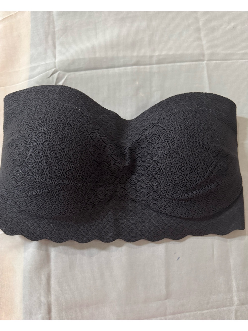 Sloggi from Anthropologie Seamless no-slip tube bra w/removable pads-NWOT - Med